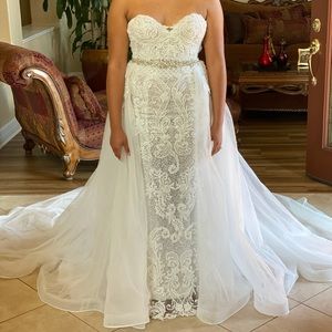 Wedding dress